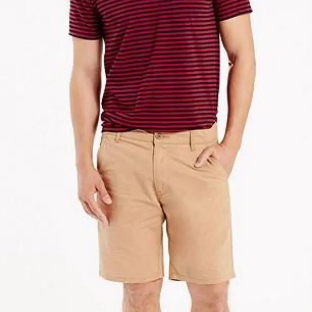 Levi's Shorts Khaki 32 or 38 Chinos New